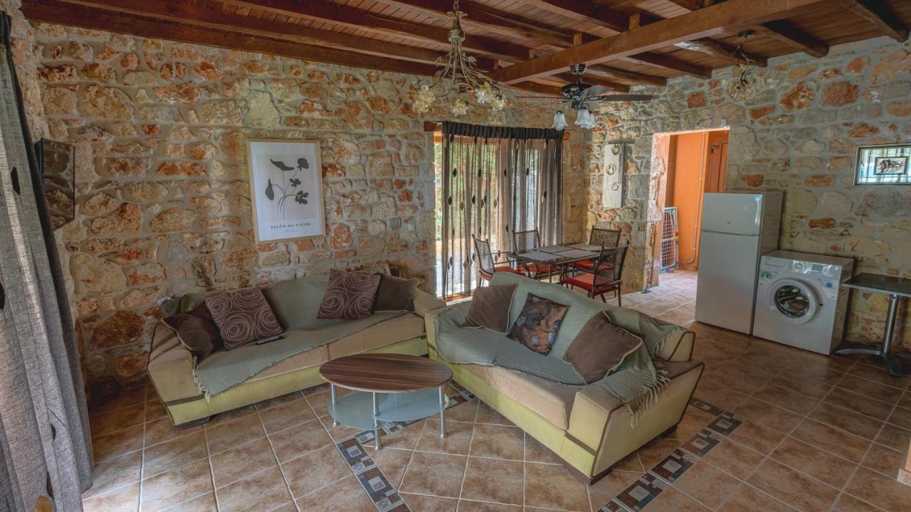 Villa Stone Made Private Pool *