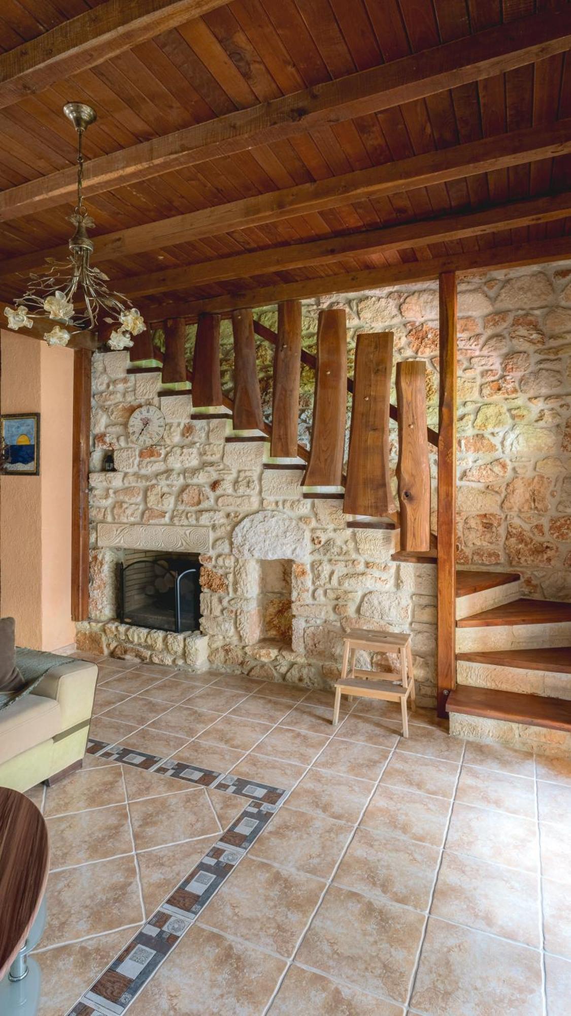 Villa Stone Made Private Pool