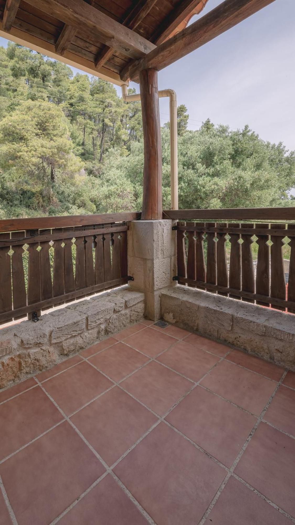Stone Made Private Pool * Κρυοπηγή